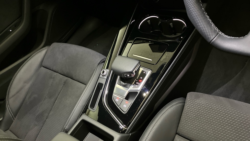 Audi A4 35 TFSI Black Edition 5dr S Tronic Petrol Estate - Image 14