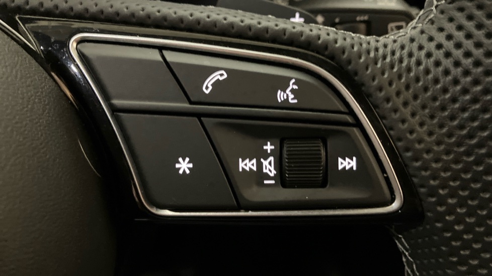 Audi A4 35 TFSI Black Edition 5dr S Tronic Petrol Estate - Image 18