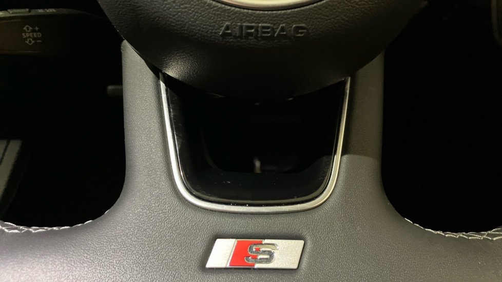 Audi A4 35 TFSI Black Edition 5dr S Tronic Petrol Estate - Image 22