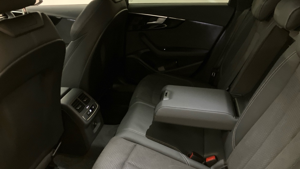 Audi A4 35 TFSI Black Edition 5dr S Tronic Petrol Estate - Image 26