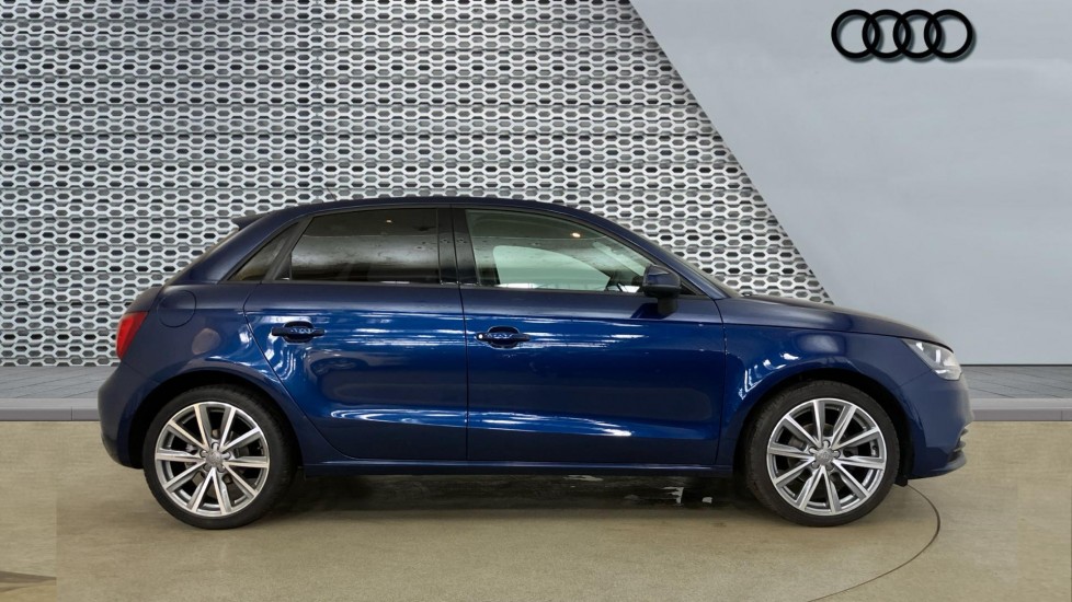 Audi A1 1.2 TFSI SE 5dr Petrol Hatchback - Image 4