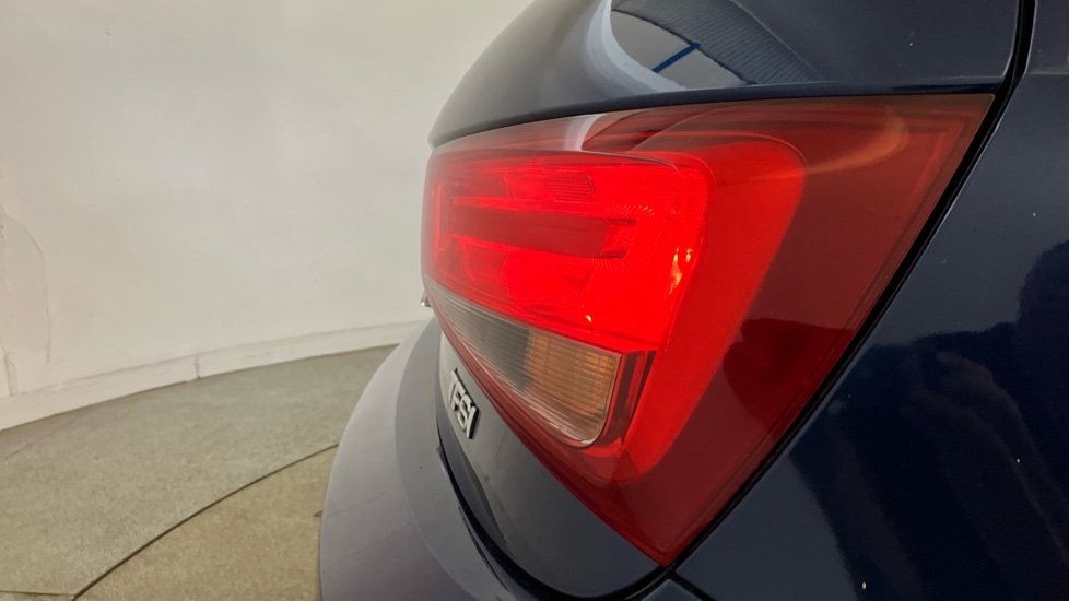 Audi A1 1.2 TFSI SE 5dr Petrol Hatchback - Image 22