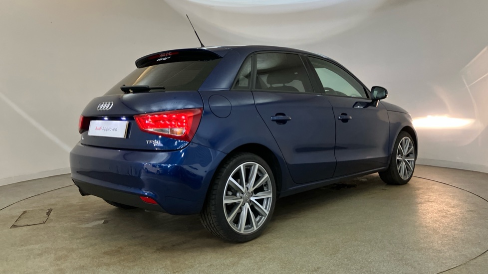 Audi A1 1.2 TFSI SE 5dr Petrol Hatchback - Image 32
