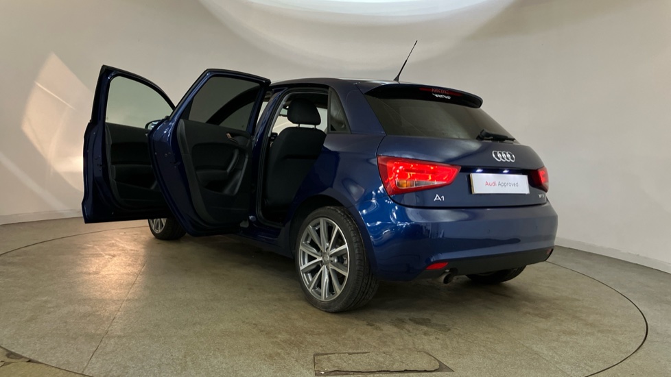 Audi A1 1.2 TFSI SE 5dr Petrol Hatchback - Image 40