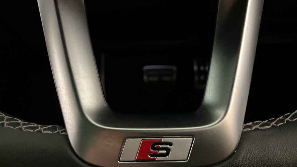 Audi Q8 55 TFSI Quattro Vorsprung 5dr Tiptronic Petrol Estate - Image 23