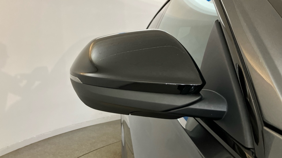 Audi Q8 55 TFSI Quattro Vorsprung 5dr Tiptronic Petrol Estate - Image 31