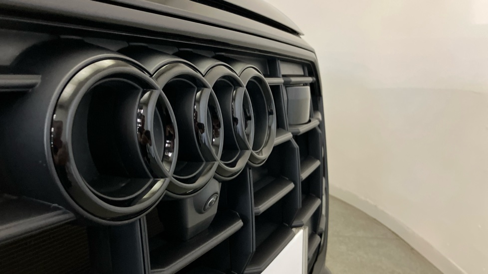 Audi Q8 55 TFSI Quattro Vorsprung 5dr Tiptronic Petrol Estate - Image 34