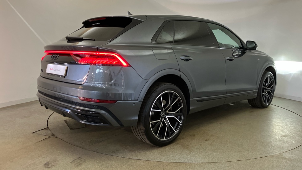 Audi Q8 55 TFSI Quattro Vorsprung 5dr Tiptronic Petrol Estate - Image 39
