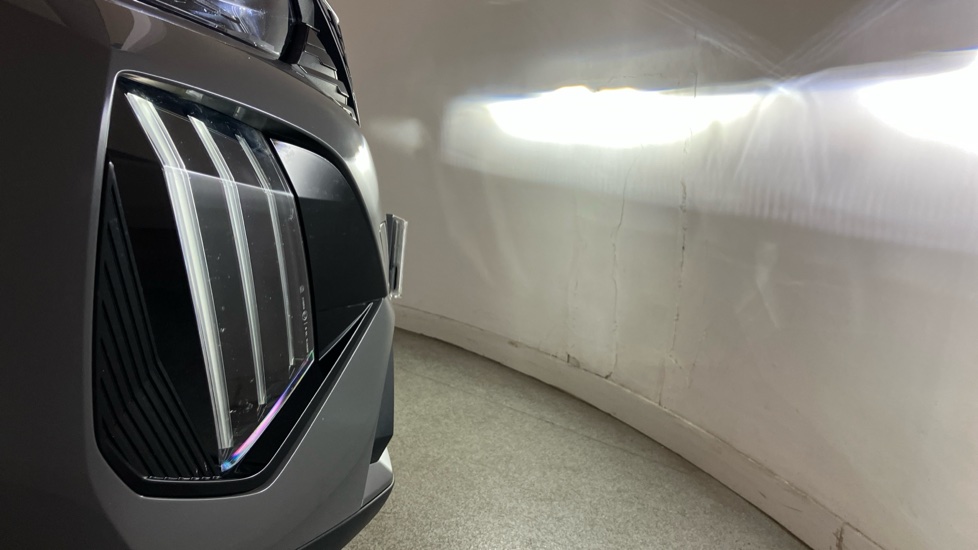 Peugeot 2008 1.2 PureTech 130 GT 5dr EAT8 Petrol Estate - Image 34