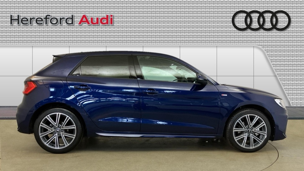 Audi A1 35 TFSI S Line 5dr S Tronic Petrol Hatchback - Image 4