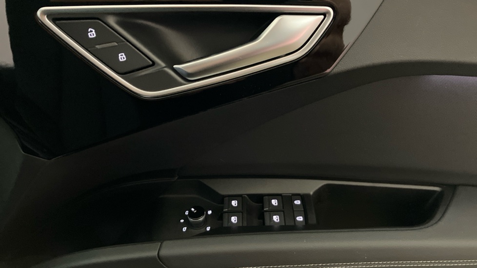 Audi Q4 e-tron 210kW 45 82kWh Black Edition 5dr Auto Electric Estate - Image 19