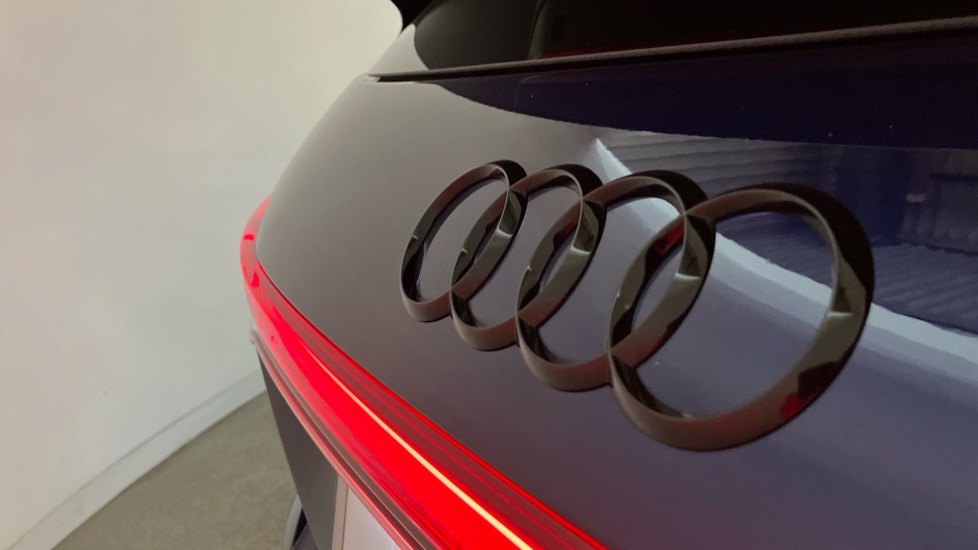 Audi Q4 e-tron 210kW 45 82kWh Black Edition 5dr Auto Electric Estate - Image 27