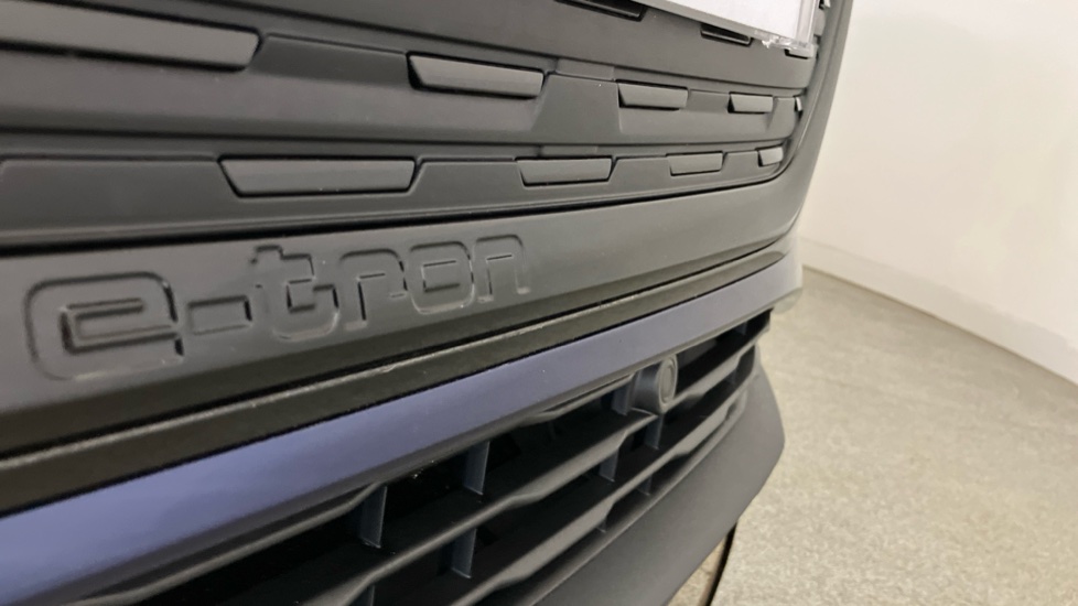 Audi Q4 e-tron 210kW 45 82kWh Black Edition 5dr Auto Electric Estate - Image 32