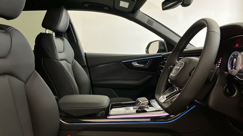 Audi Q8 3.0 TDI Quattro 286 Black Ed 5dr Tiptron Tech Pro Diesel Estate - Image 15