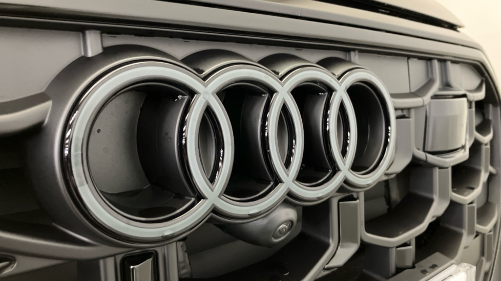Audi Q8 3.0 TDI Quattro 286 Black Ed 5dr Tiptron Tech Pro Diesel Estate - Image 37