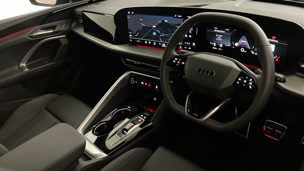 Audi Q5 2.0 TFSI e Quattro 299 S Line 5dr S Tronic Estate - Image 6