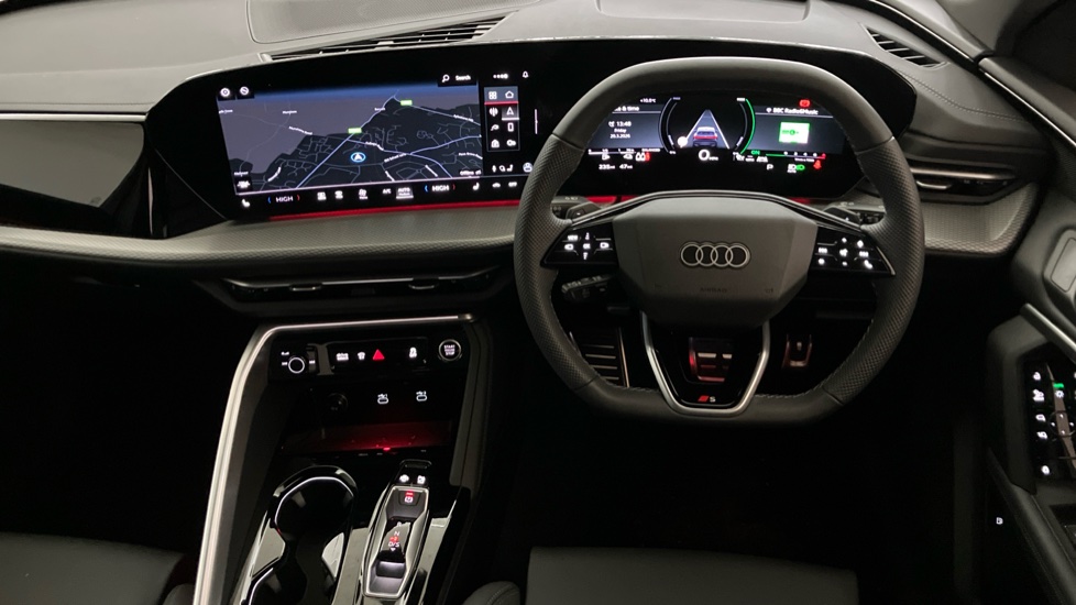 Audi Q5 2.0 TFSI e Quattro 299 S Line 5dr S Tronic Estate - Image 9
