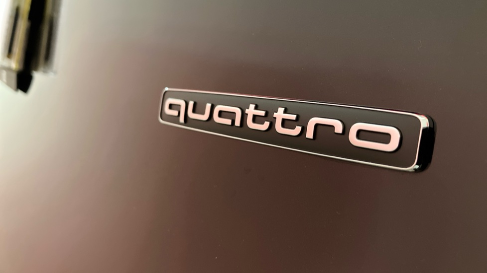 Audi Q5 2.0 TFSI e Quattro 299 S Line 5dr S Tronic Estate - Image 28
