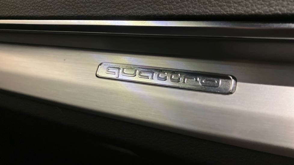 Audi Q5 SQ5 TDI Quattro 5dr Tiptronic Diesel Estate - Image 39