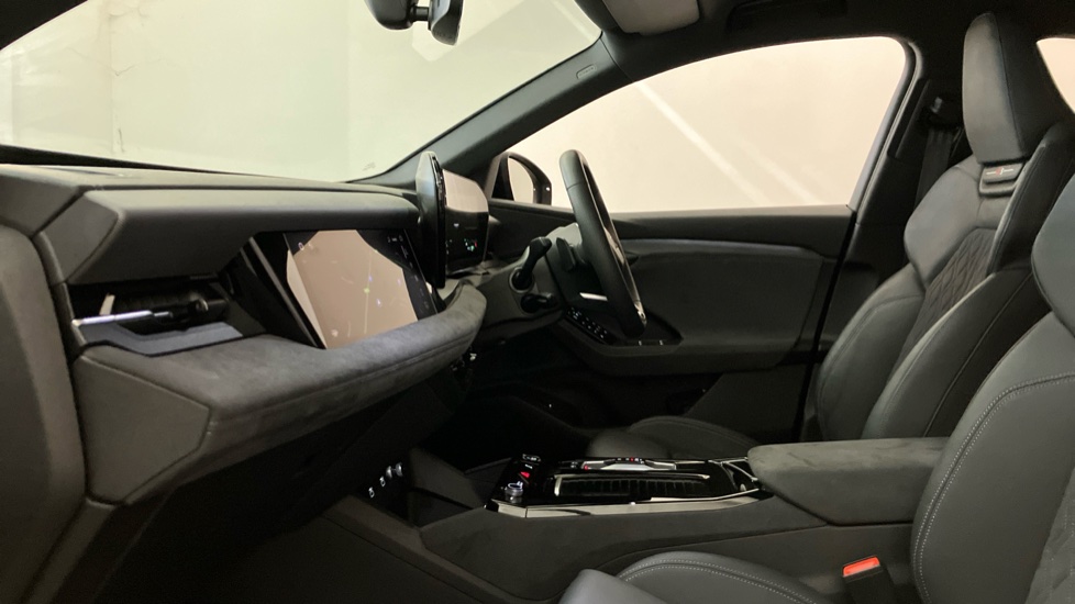 Audi Q6 185kW 83kWh Edition 1 5dr Auto Electric Hatchback - Image 31