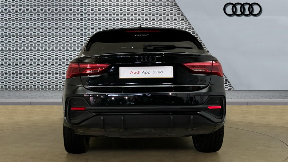 Audi Q3 45 TFSI e Black Edition 5dr S Tronic Estate - Image 8