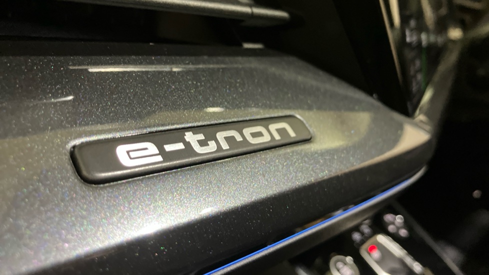 Audi Q4 e-tron 210kW 45 82kWh Black Edition 5dr Auto Electric Estate - Image 24