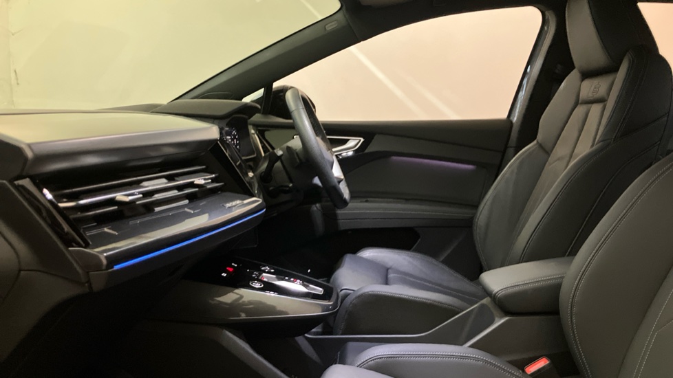 Audi Q4 e-tron 210kW 45 82kWh Black Edition 5dr Auto Electric Estate - Image 25
