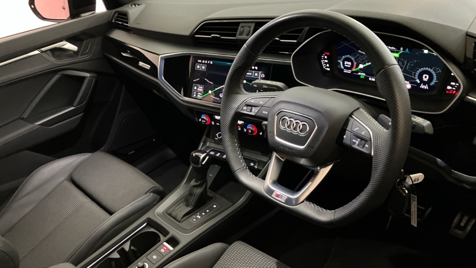 Audi Q3 35 TFSI Black Edition 5dr S Tronic [C+S Pack] Petrol Estate - Image 6