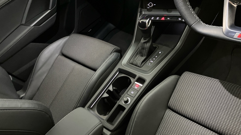 Audi Q3 35 TFSI Black Edition 5dr S Tronic [C+S Pack] Petrol Estate - Image 14