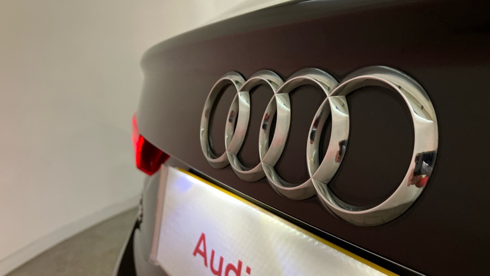 Audi Q3 35 TFSI Black Edition 5dr S Tronic [C+S Pack] Petrol Estate - Image 27