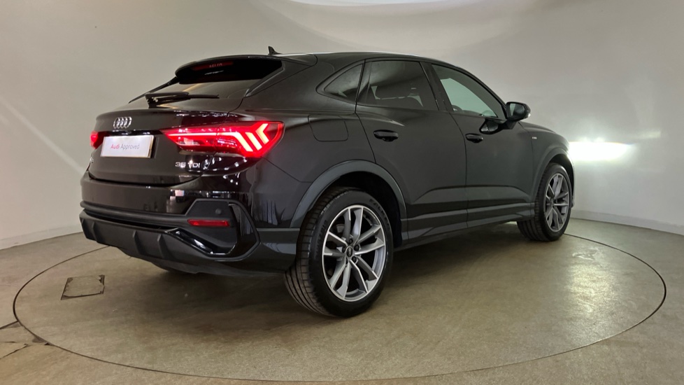 Audi Q3 35 TFSI Black Edition 5dr S Tronic [C+S Pack] Petrol Estate - Image 33