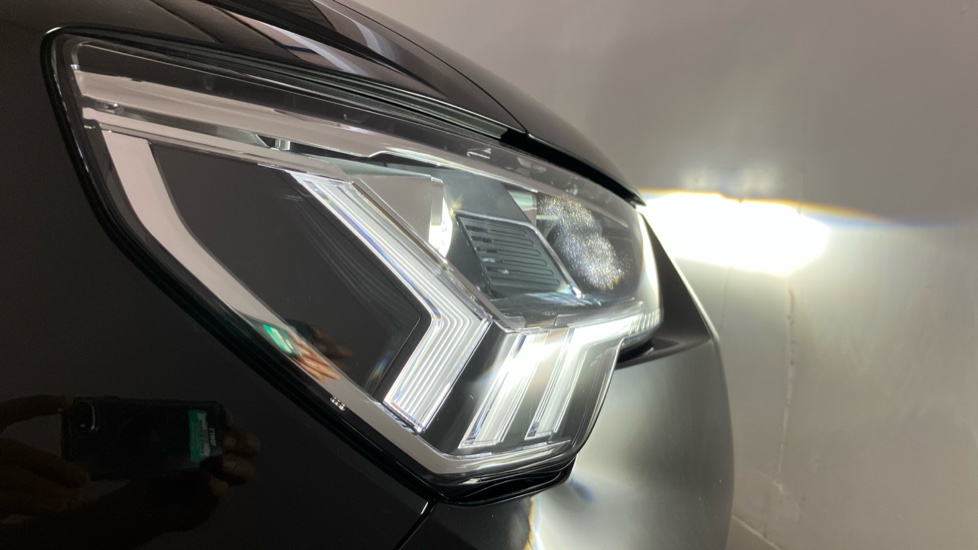 Audi Q3 35 TFSI Black Edition 5dr S Tronic [C+S Pack] Petrol Estate - Image 35