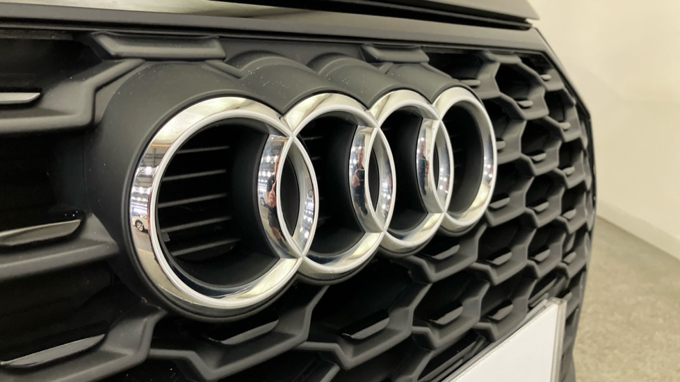 Audi Q3 35 TFSI Black Edition 5dr S Tronic [C+S Pack] Petrol Estate - Image 37