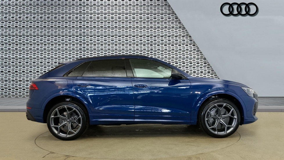 Audi RS Q8 TFSI 640 Quattro Perform Carbon Black 5dr Tiptron Petrol Estate - Image 4
