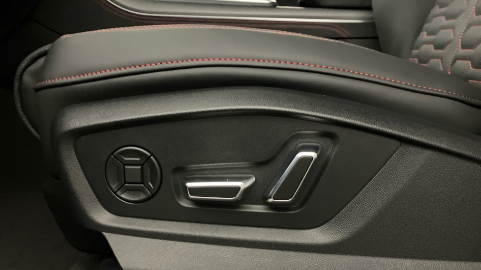 Audi RS Q8 TFSI 640 Quattro Perform Carbon Black 5dr Tiptron Petrol Estate - Image 27
