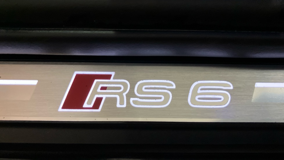 Audi RS6 RS 6 TFSI Quattro Performance 5dr Tiptronic Petrol Estate - Image 27