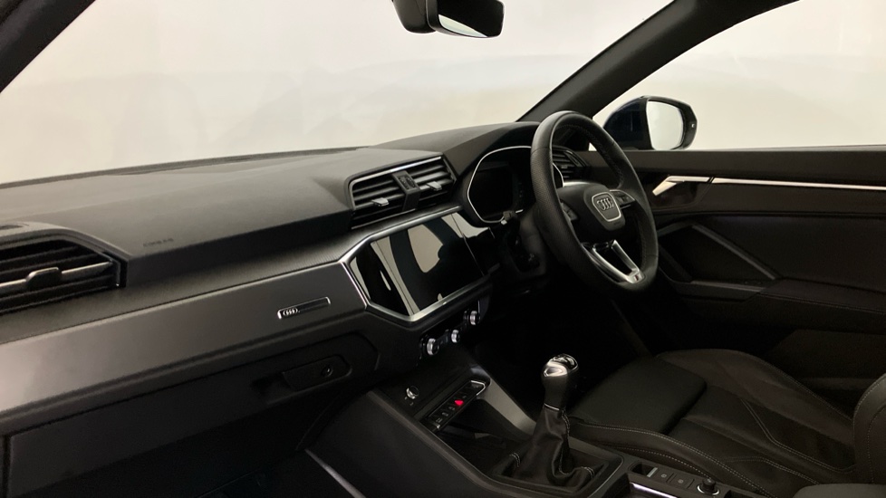 Audi Q3 35 TFSI S Line 5dr [Leather] Petrol Estate - Image 2