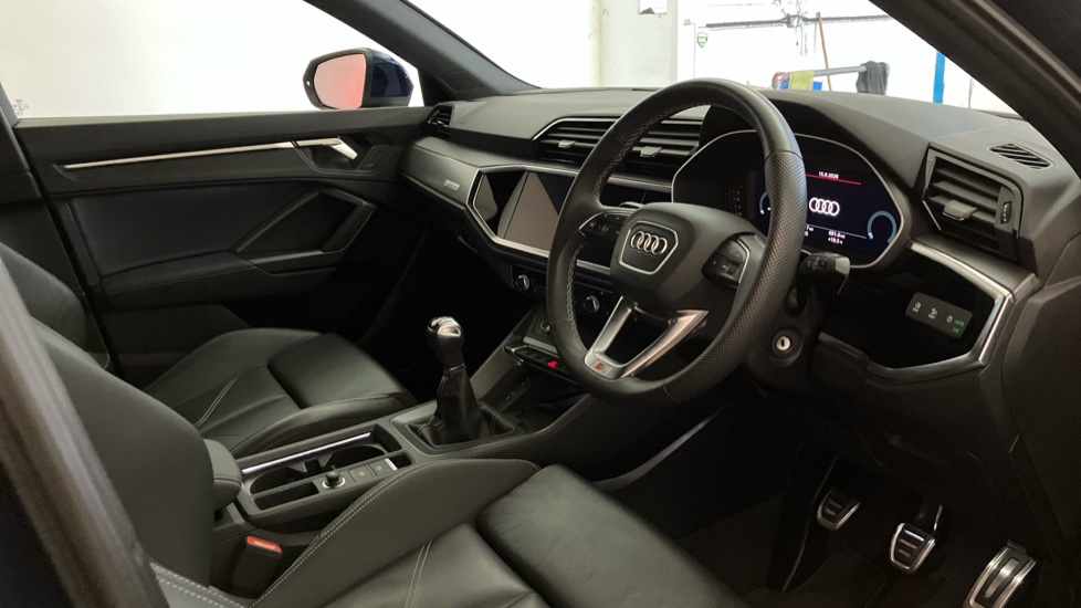 Audi Q3 35 TFSI S Line 5dr [Leather] Petrol Estate - Image 6