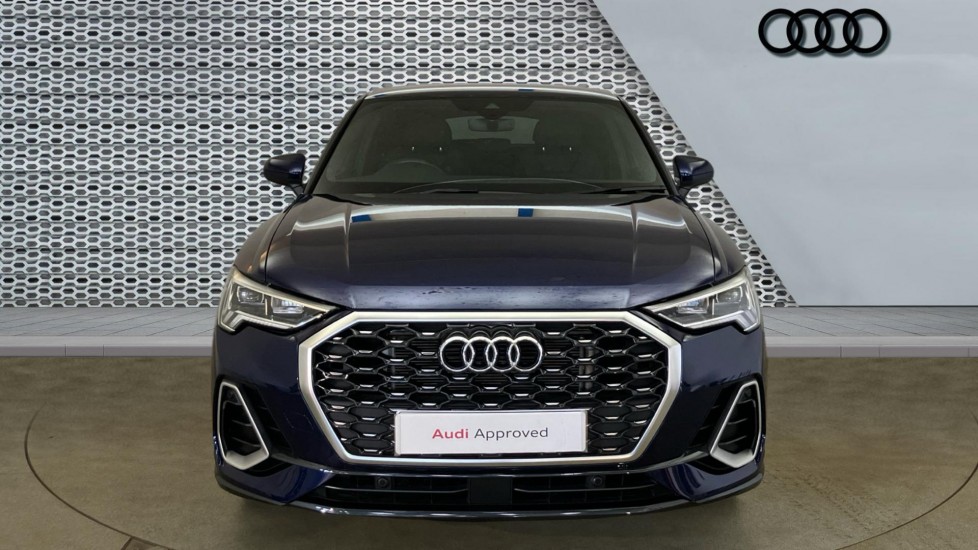 Audi Q3 35 TFSI S Line 5dr [Leather] Petrol Estate - Image 7