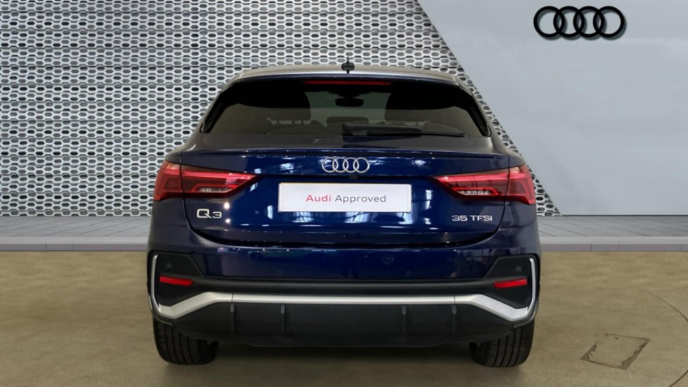 Audi Q3 35 TFSI S Line 5dr [Leather] Petrol Estate - Image 8