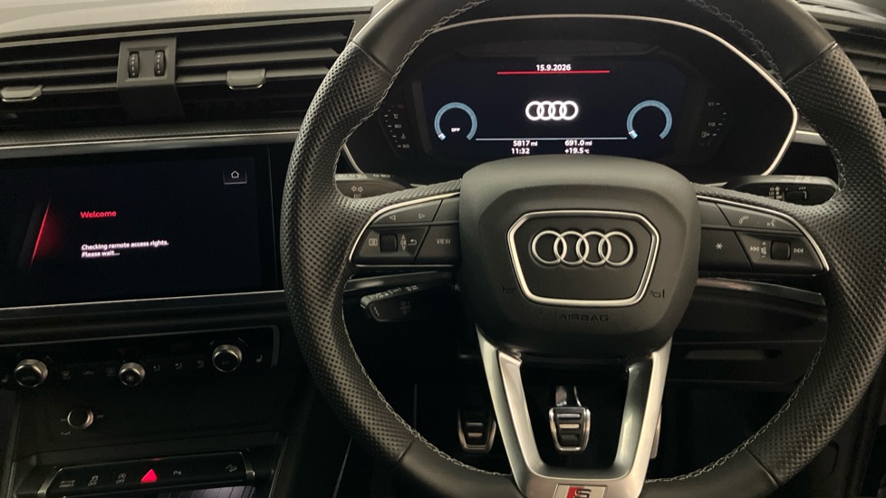 Audi Q3 35 TFSI S Line 5dr [Leather] Petrol Estate - Image 10
