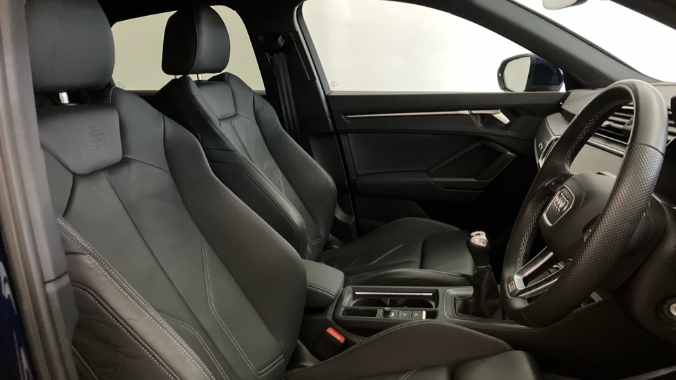 Audi Q3 35 TFSI S Line 5dr [Leather] Petrol Estate - Image 15