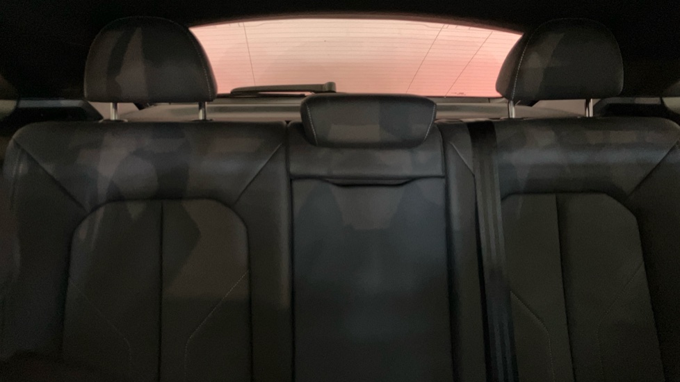Audi Q3 35 TFSI S Line 5dr [Leather] Petrol Estate - Image 16