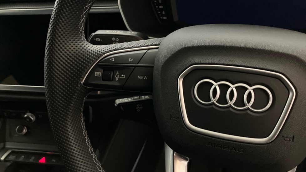 Audi Q3 35 TFSI S Line 5dr [Leather] Petrol Estate - Image 17
