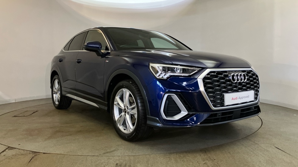 Audi Q3 35 TFSI S Line 5dr [Leather] Petrol Estate - Image 26