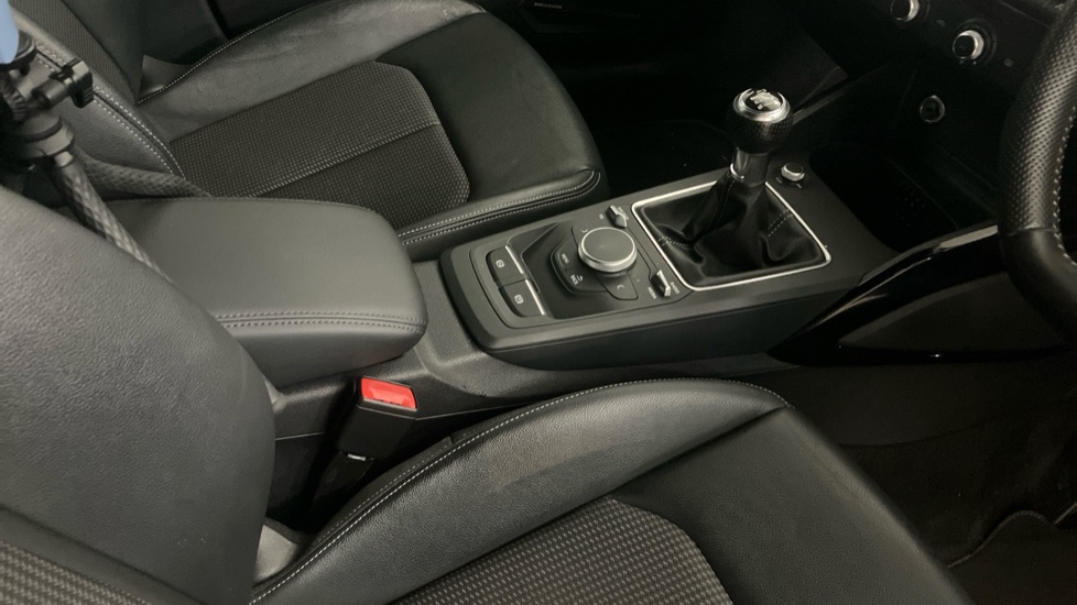 Audi Q2 35 TFSI Black Edition 5dr Petrol Estate - Image 14