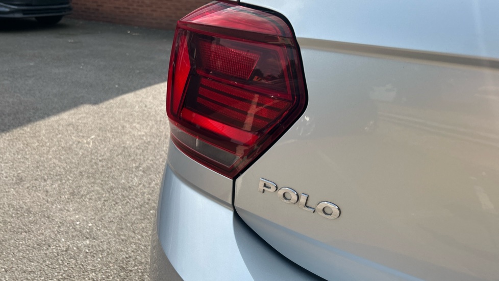 Volkswagen Polo 1.0 TSI 95 SE 5dr DSG Petrol Hatchback - Image 36