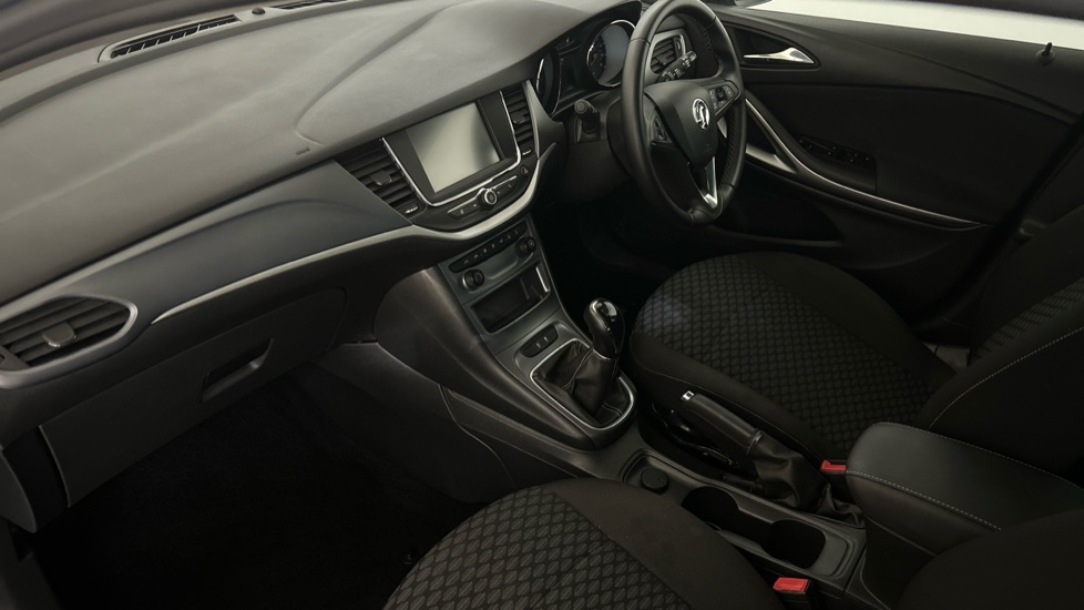 Vauxhall Astra 1.0T ecoTEC Tech Line Nav 5dr Petrol Estate - Image 9