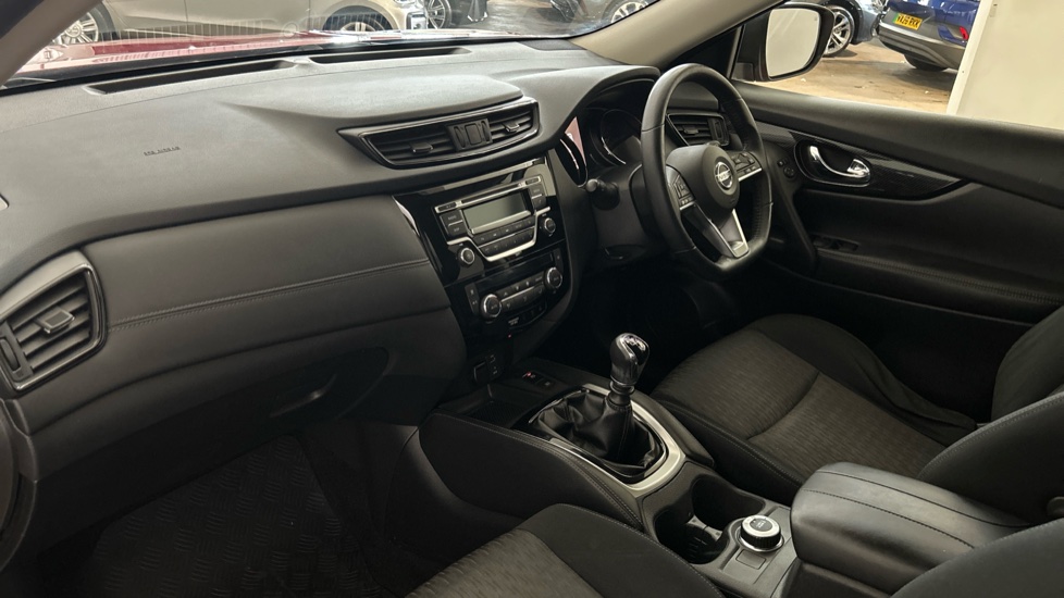 Nissan X-Trail 1.6 dCi Acenta 5dr 4WD Diesel Station Wagon - Image 9