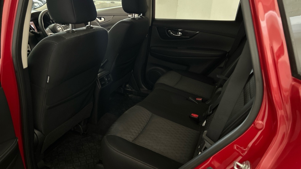 Nissan X-Trail 1.6 dCi Acenta 5dr 4WD Diesel Station Wagon - Image 16